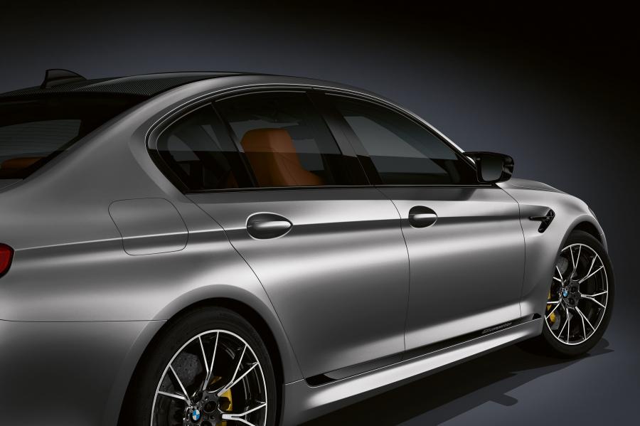 Детали экстерьера BMW M5 Competition (F90) 2018 года  (WW) (фото 3 из 151)